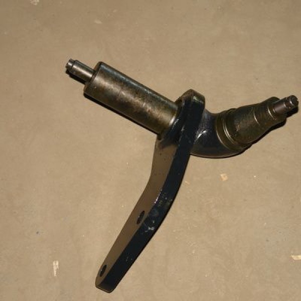 поворотний кулак правий DANA (87674593) [ 329418 ] New Holland
